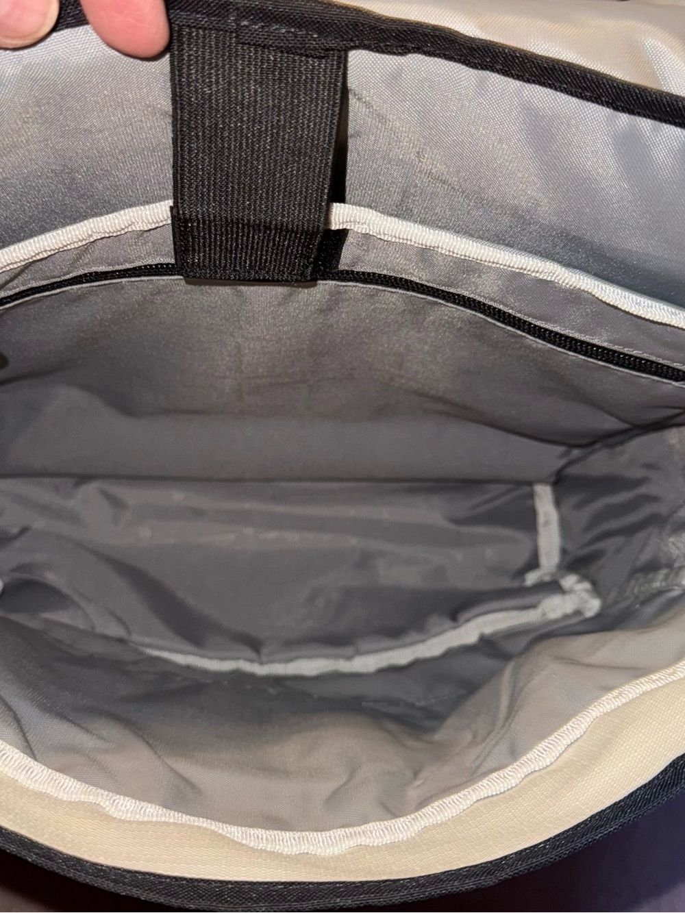 Eddie Bauer Gray & Black Crossbody Computer Bag EUC - Picture 10 of 16